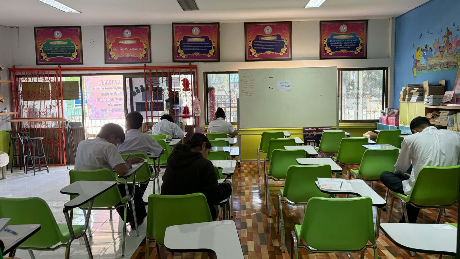 8d77eaa7-aaa7-4cca-a8c1-53f6fdca46c8.jpg