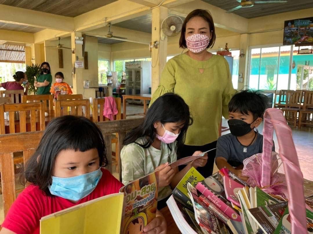 บ้านหนังสือชุมชนพูลสวัสดิ์ปาล์มรีสอร์ท