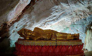วัดเขาถ้ำม้าร้อง2 พระนอน.jpg